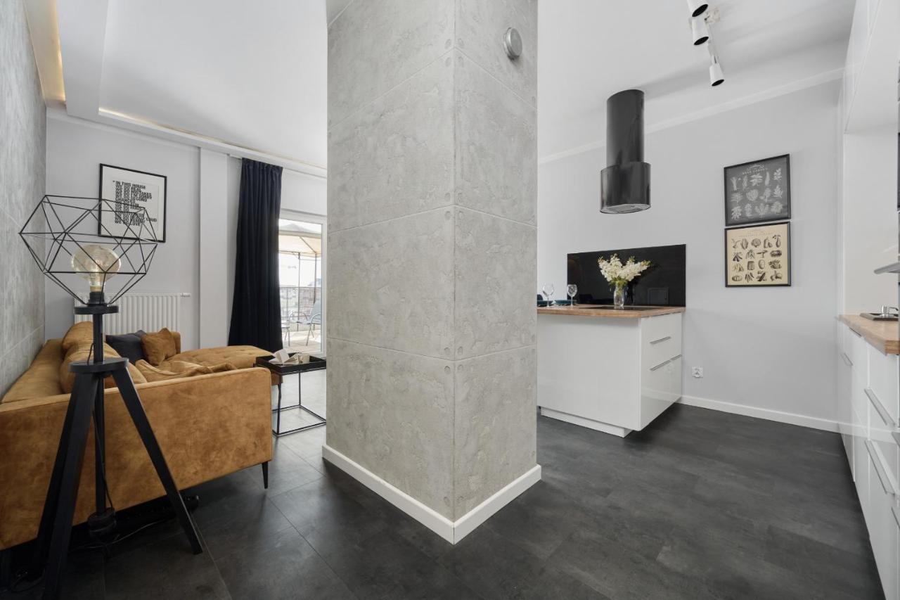 Stylish Kosciuszki Apartaments Near The Market Square With Free Garage Wroclaw By Noclegi Renters Exterior foto