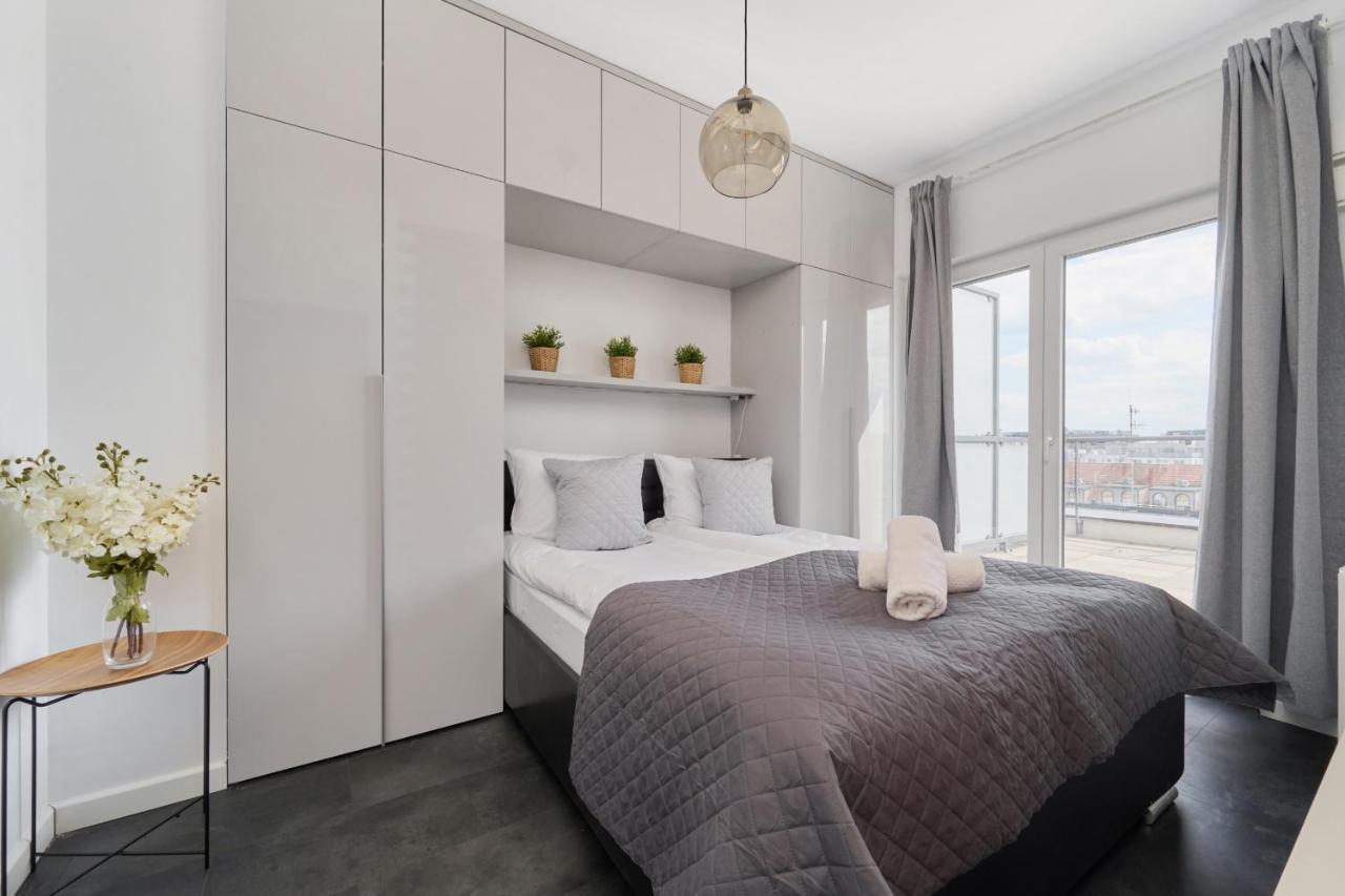 Stylish Kosciuszki Apartaments Near The Market Square With Free Garage Wroclaw By Noclegi Renters Exterior foto