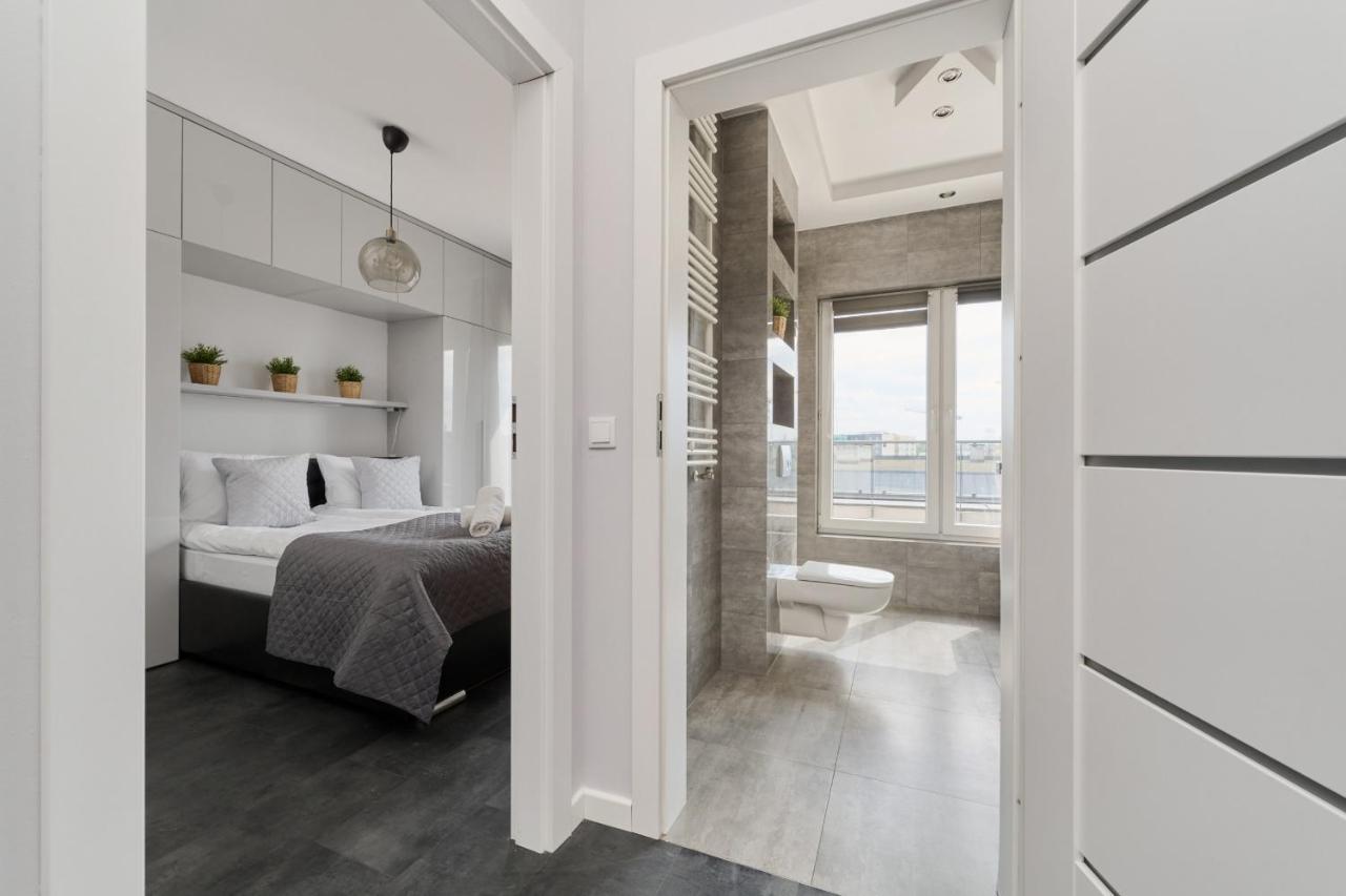 Stylish Kosciuszki Apartaments Near The Market Square With Free Garage Wroclaw By Noclegi Renters Exterior foto