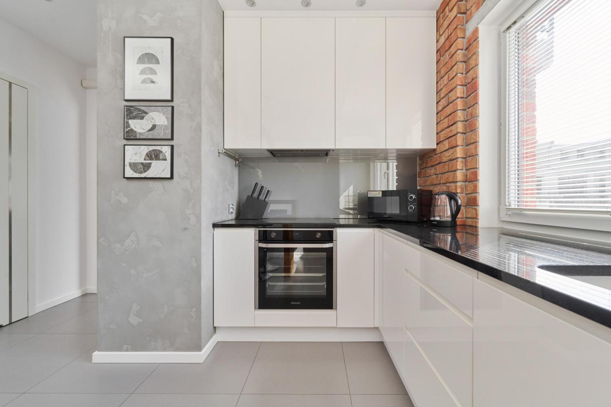 Stylish Kosciuszki Apartaments Near The Market Square With Free Garage Wroclaw By Noclegi Renters Exterior foto